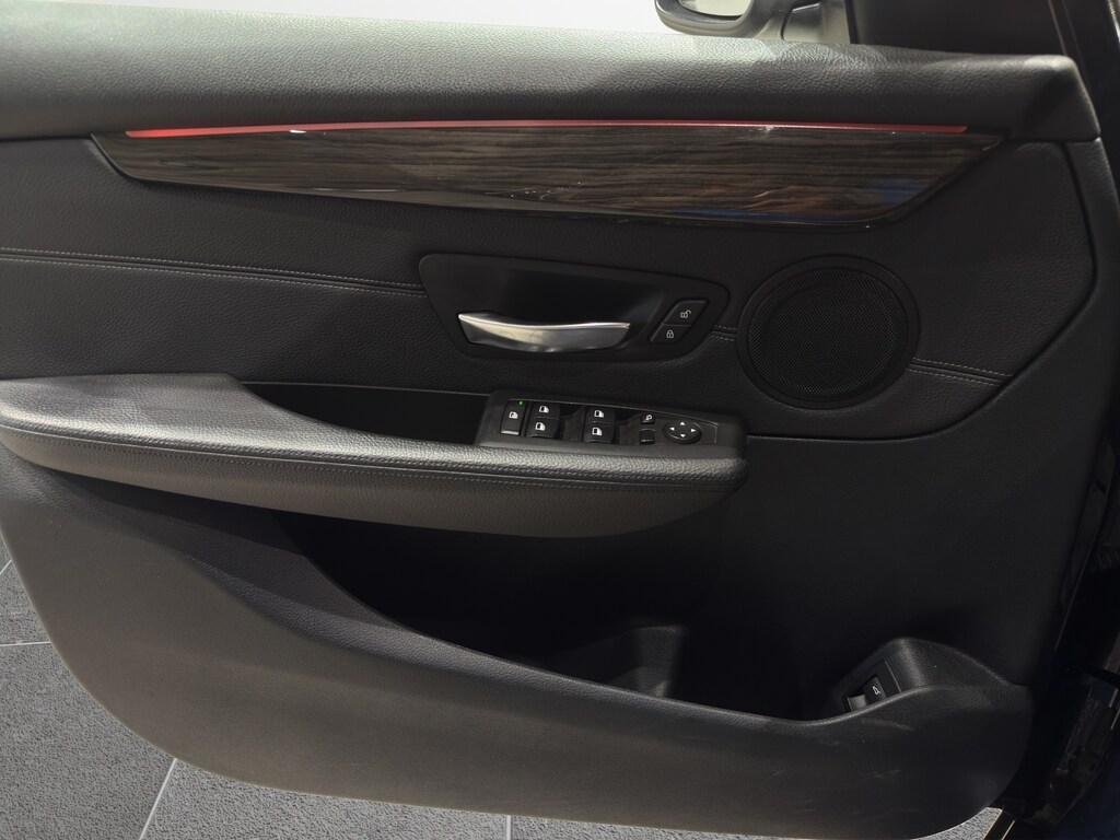 BMW Serie 2 216d Active Tourer Luxury auto my17