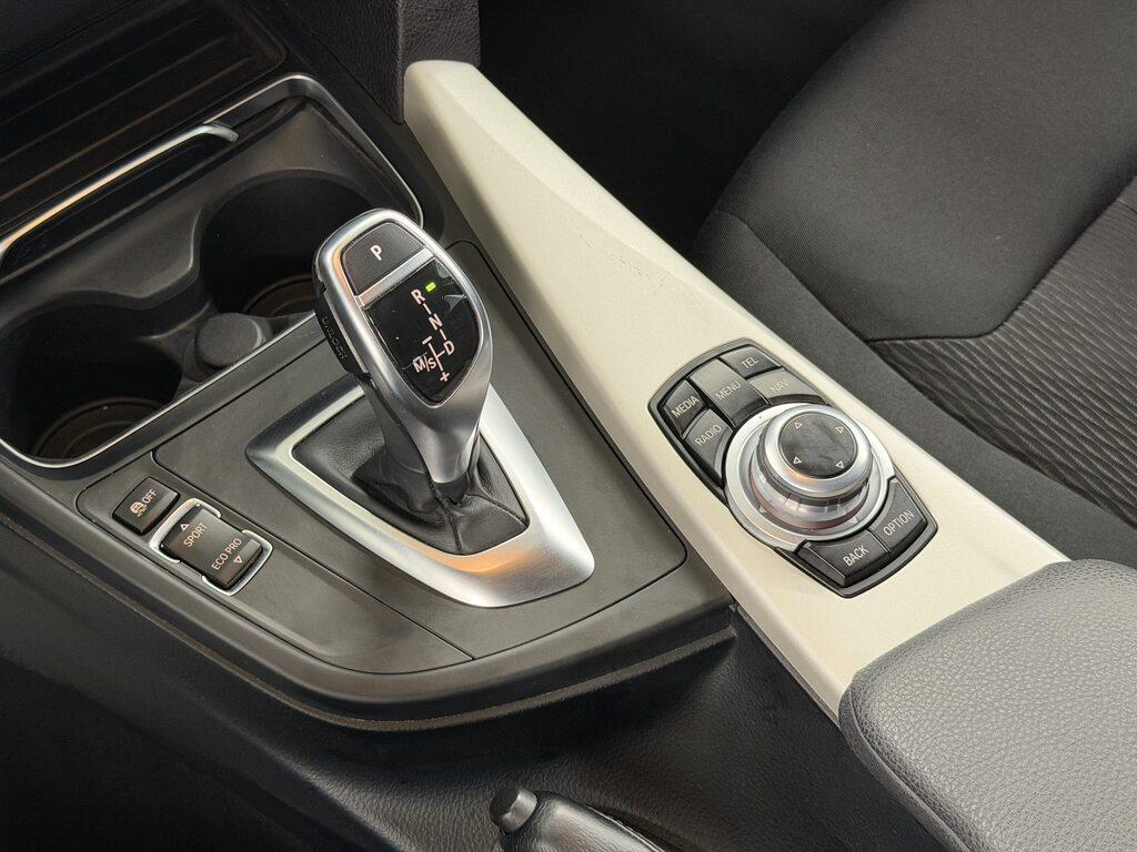 BMW Serie 3 320d Touring xdrive Business Advantage auto