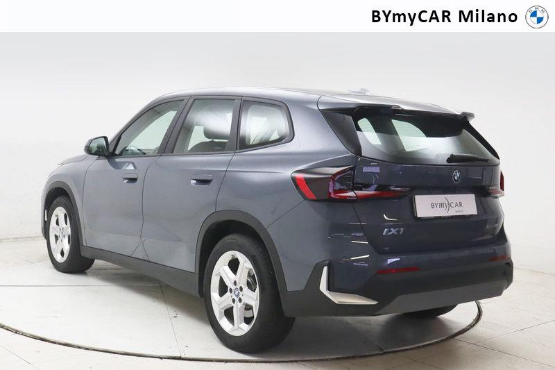 BMW iX1 edrive 20 X-Line