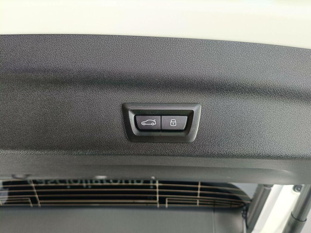 BMW iX1 edrive 20 X-Line