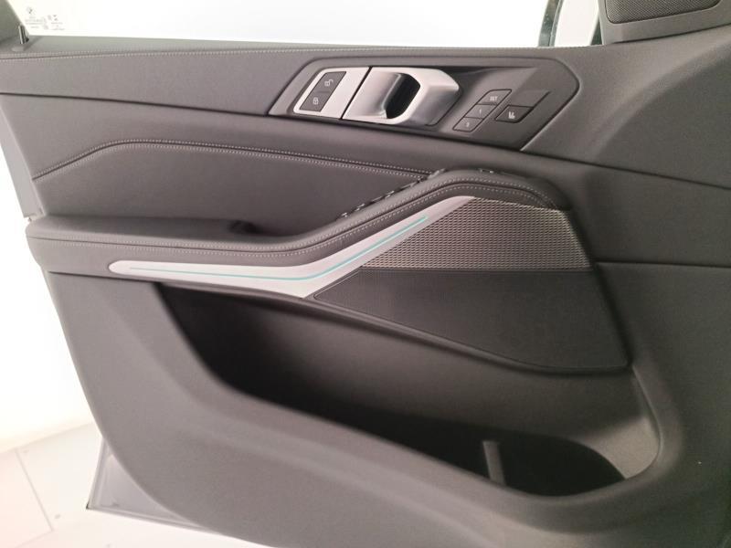 BMW X5 xdrive40d mhev 48V Msport auto