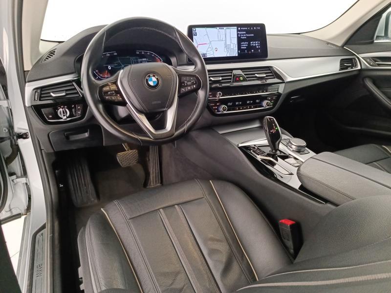 BMW Serie 5 520d Touring mhev 48V xdrive Business auto