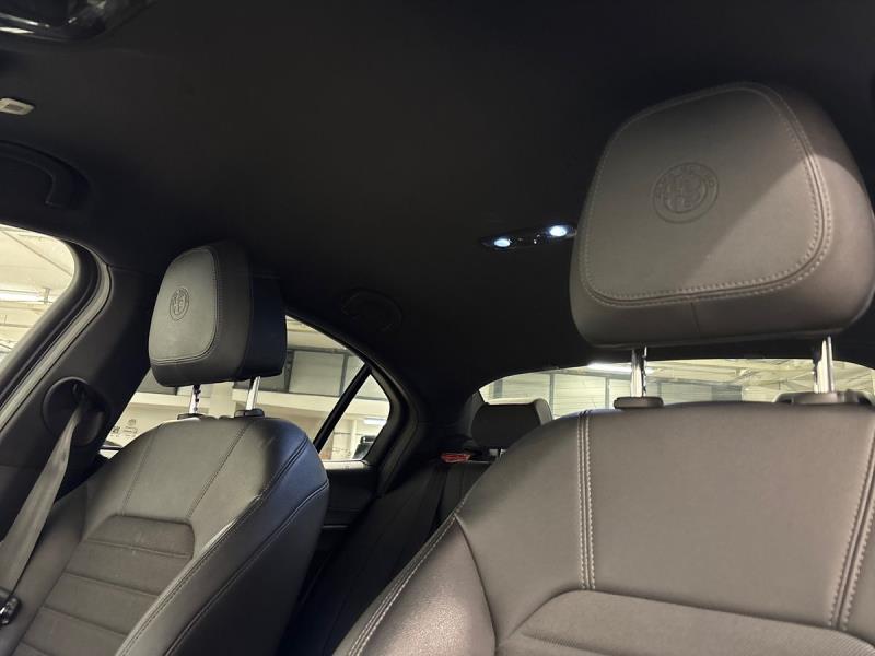 Alfa Romeo Giulia 2.2 t Competizione 160cv auto