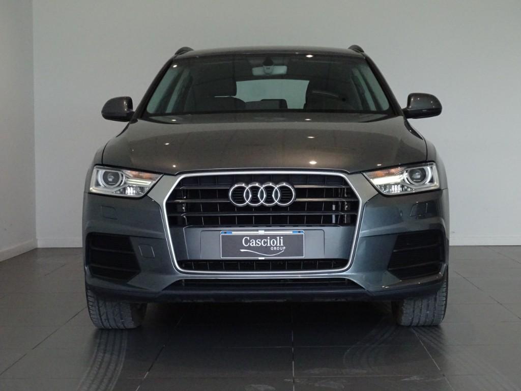 Audi Q3 2.0 tdi Business 120cv