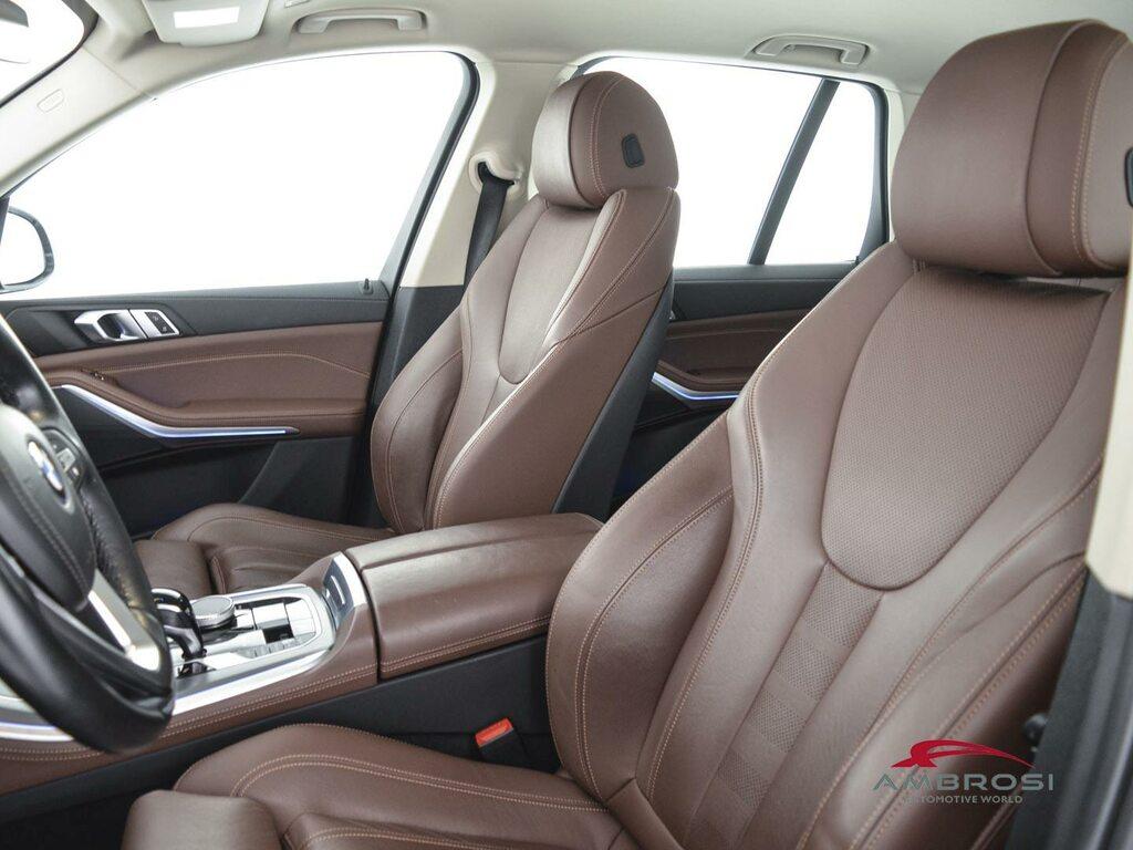 BMW X5 xdrive40d mhev 48V Msport auto