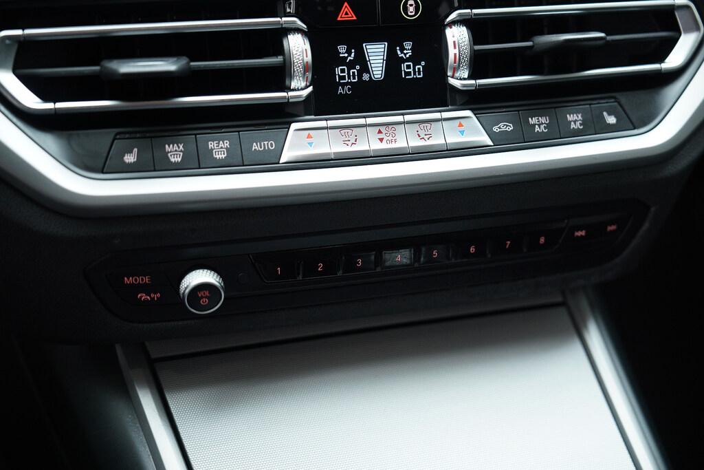 BMW Serie 3 320d Touring mhev 48V xdrive Business Advantage auto