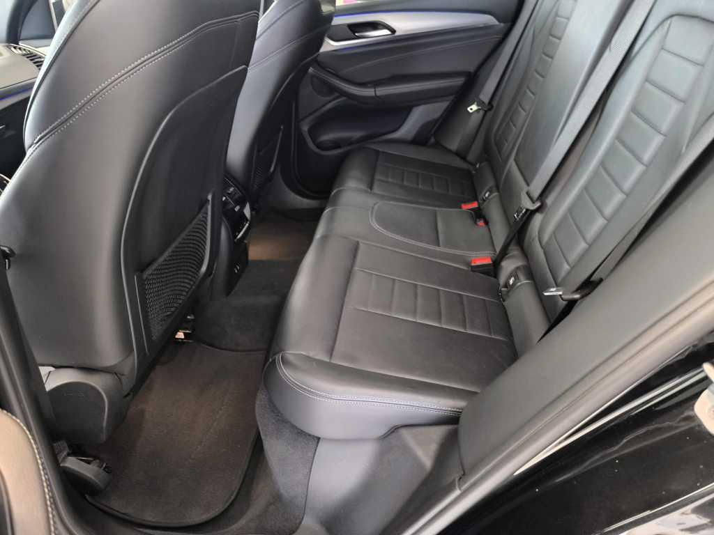 BMW X3 xdrive20d mhev 48V xLine auto