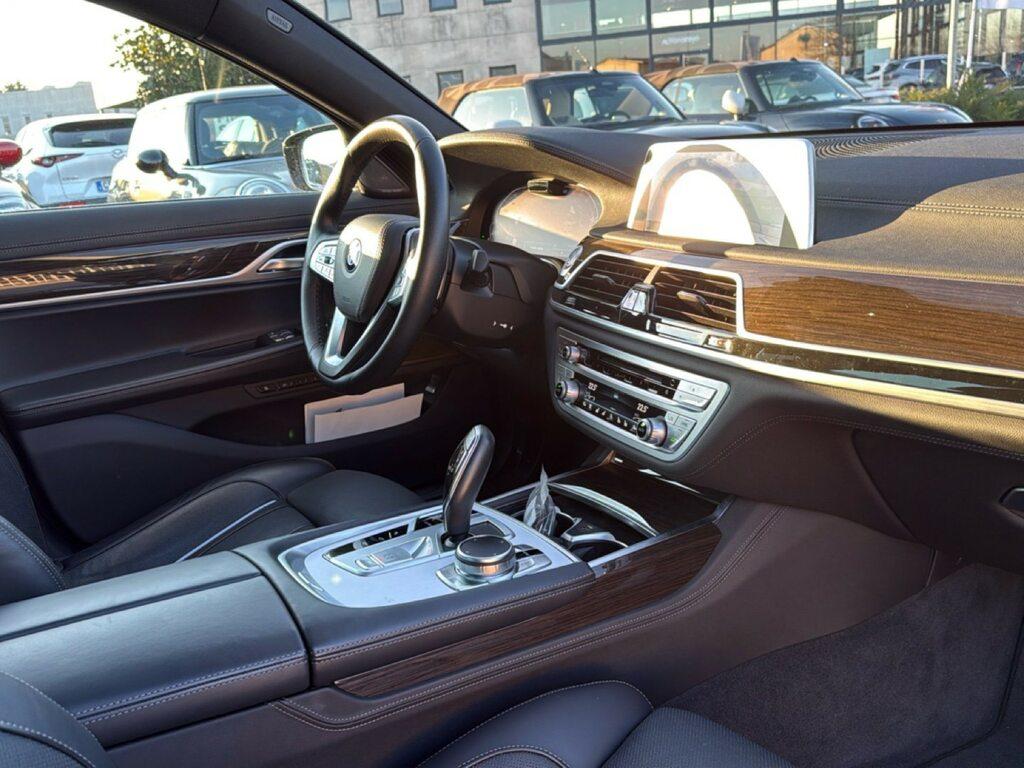 BMW Serie 7 740d mhev 48V xdrive auto