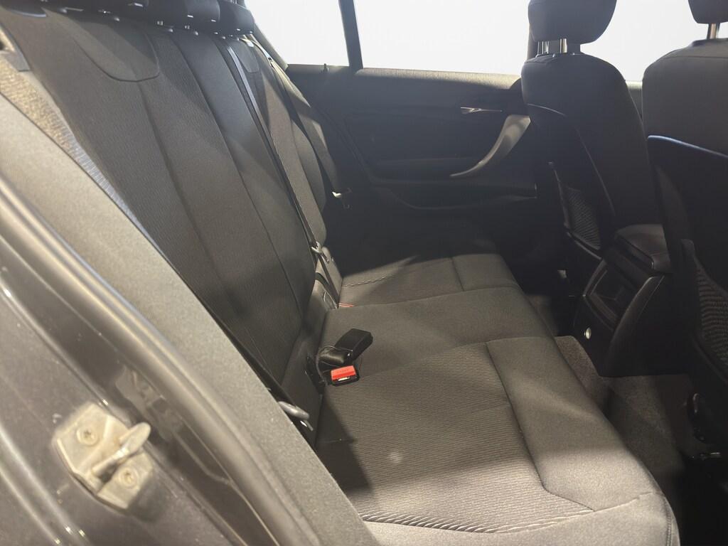 BMW Serie 1 118d Advantage 5p auto