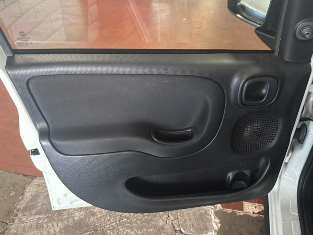 Fiat Panda 1.0 hybrid City Cross s&s 70cv 5p.ti