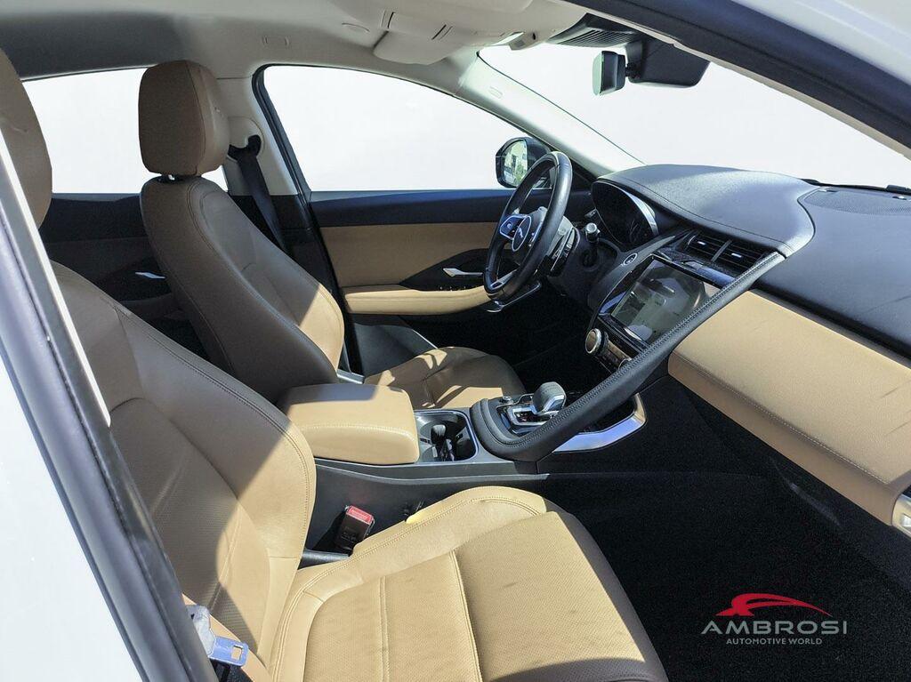 Jaguar E-Pace 2.0 D163 R-Dynamic SE awd auto