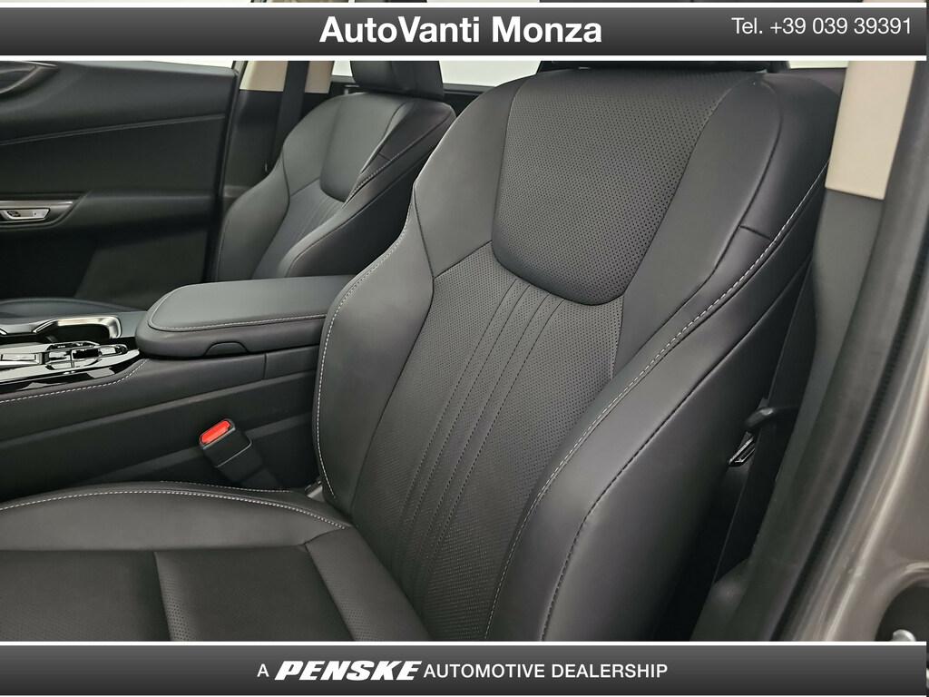 Lexus NX 2.5 plug-in Premium 4wd e-cvt