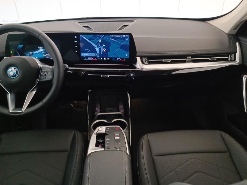 BMW iX1 edrive 20 X-Line