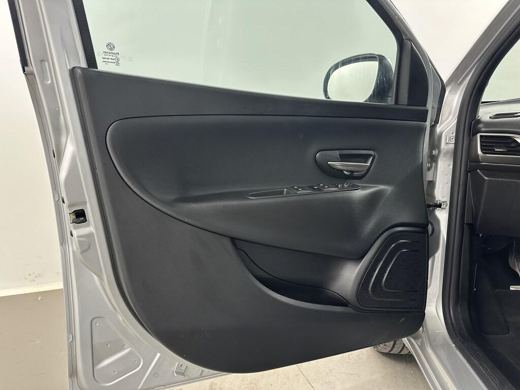 Lancia Ypsilon 1.0 hybrid Gold s&s 70cv