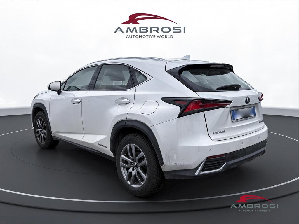 Lexus NX 300 h 2.5 Executive 4wd cvt