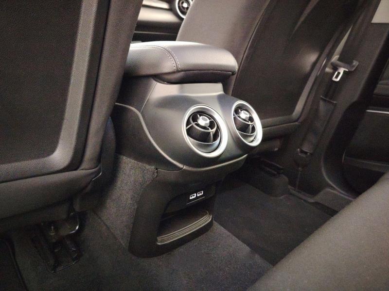 Alfa Romeo Stelvio 2.2 t Business Q4 190cv auto