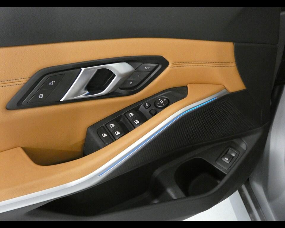 BMW Serie 3 320d Touring mhev 48V Msport xdrive auto