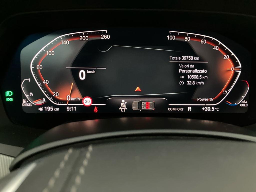 BMW X5 xdrive30d mhev 48V Business auto
