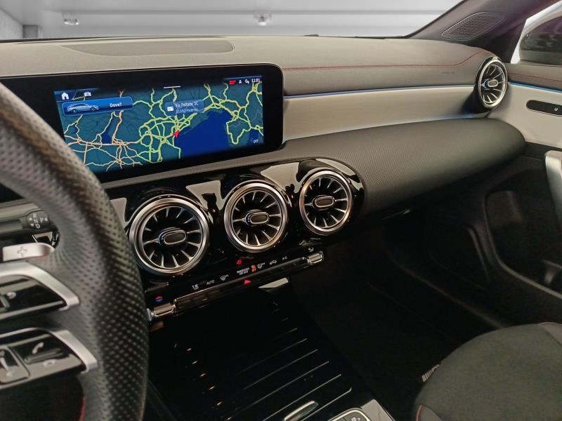 Mercedes CLA Shooting Brake 200 d AMG Line Premium auto