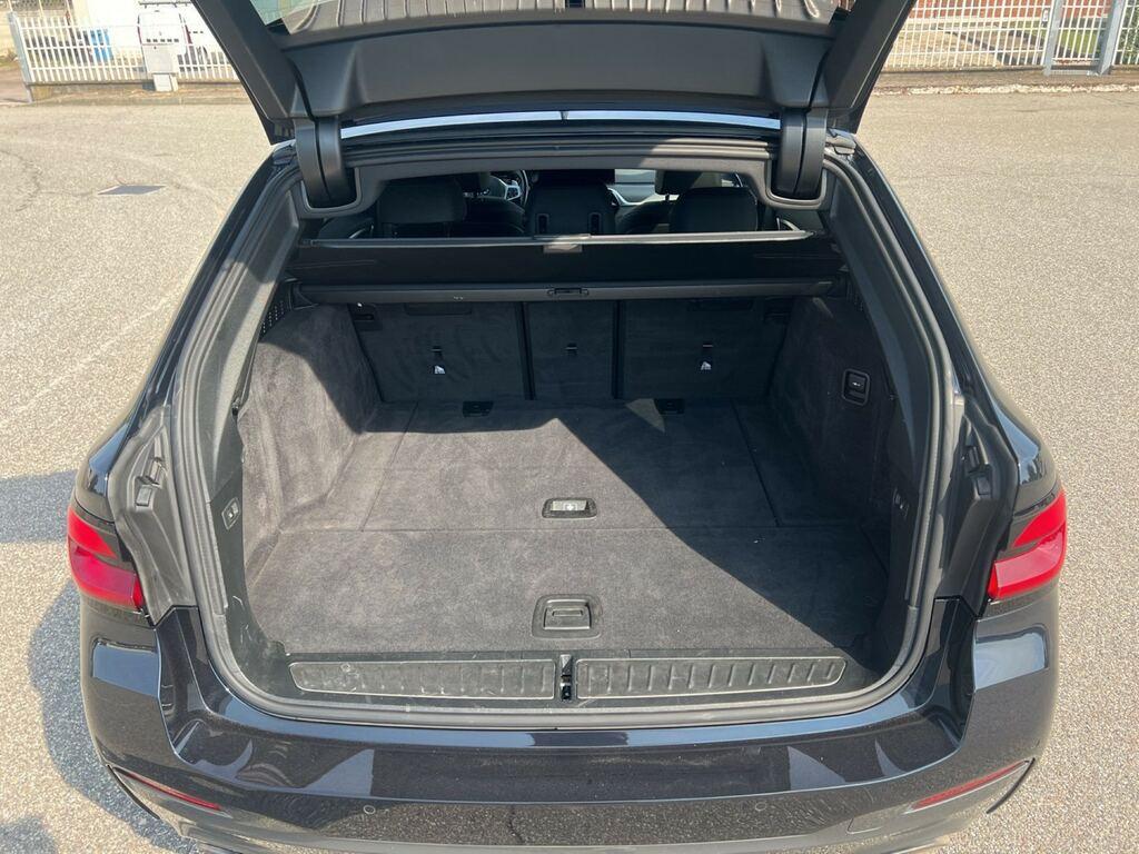 BMW Serie 5 530d Touring mhev 48V xdrive Msport auto