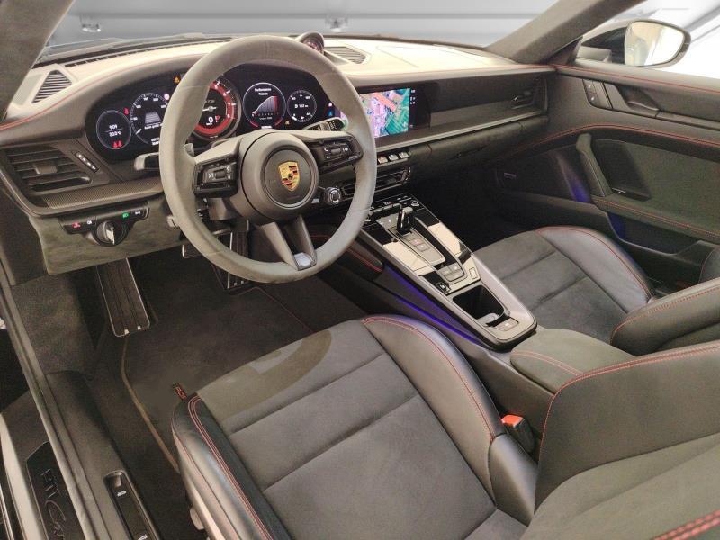 Porsche 911 Coupe 3.0 Carrera GTS auto