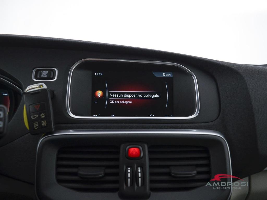 Volvo V40 Cross Country 2.0 D2 Ocean Race geartronic