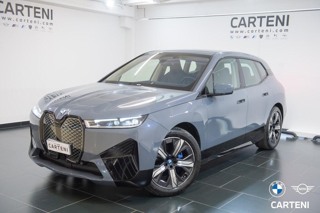 BMW iX xdrive50 pacchetto sportivo