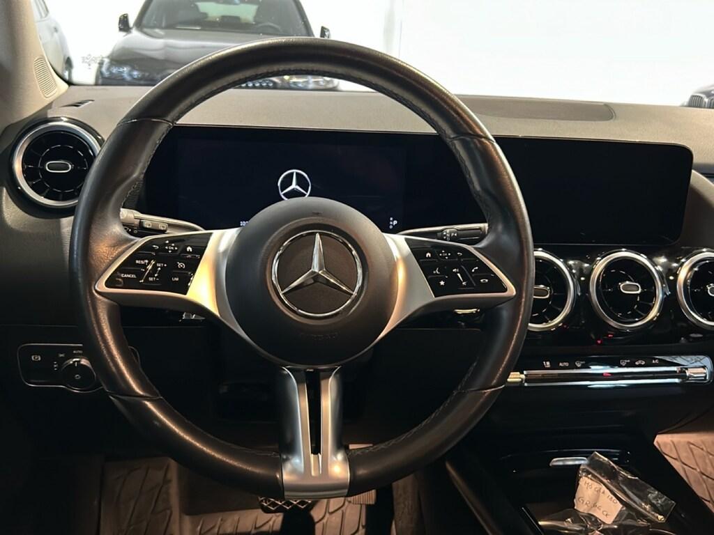 Mercedes GLA 180 d Progressive Advanced auto