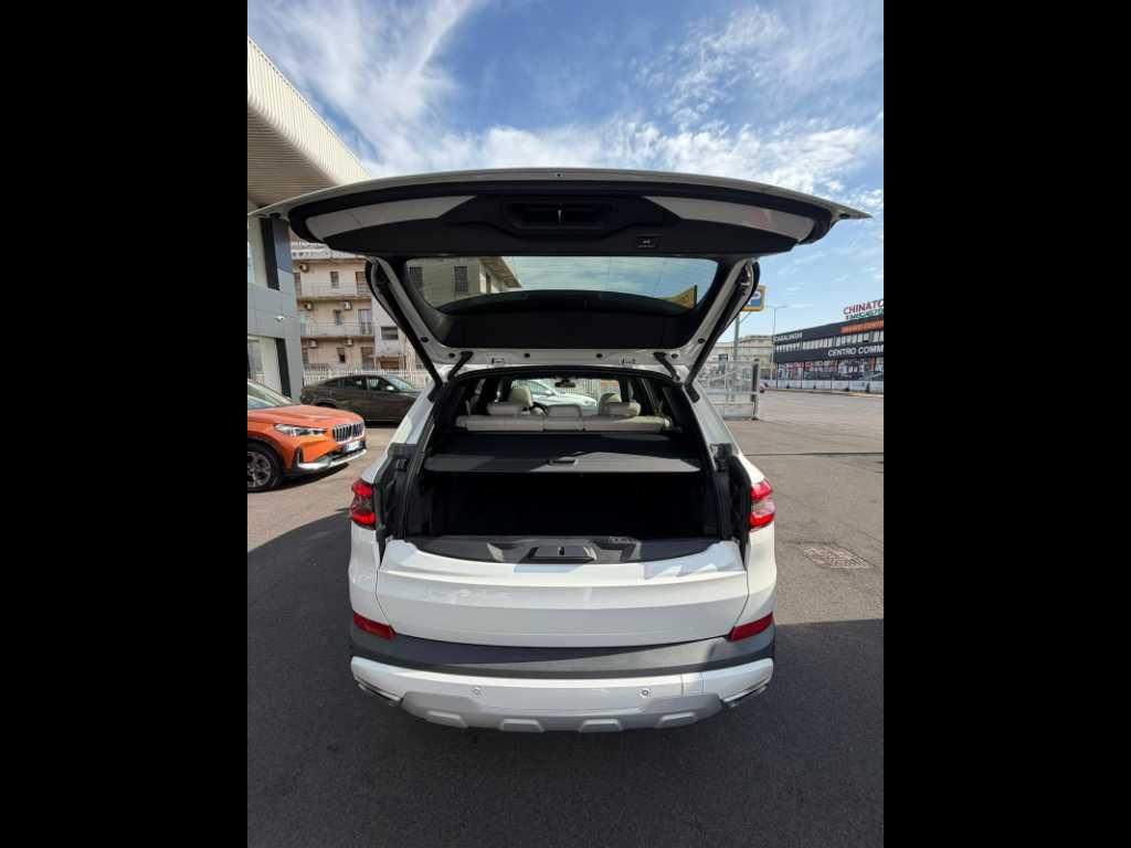 BMW X5 xdrive30d mhev 48V xLine auto