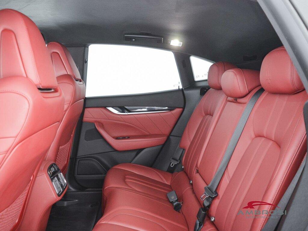 Maserati Levante 3.0 V6 Gransport 250cv auto my20