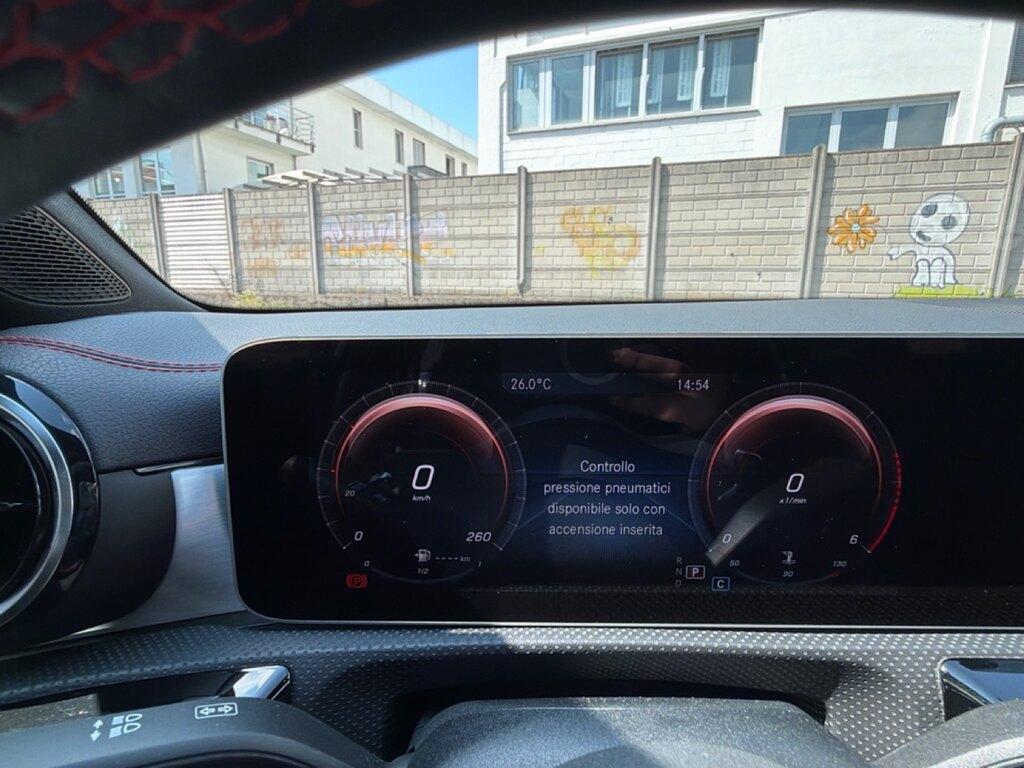 Mercedes CLA Shooting Brake 200 d Premium auto