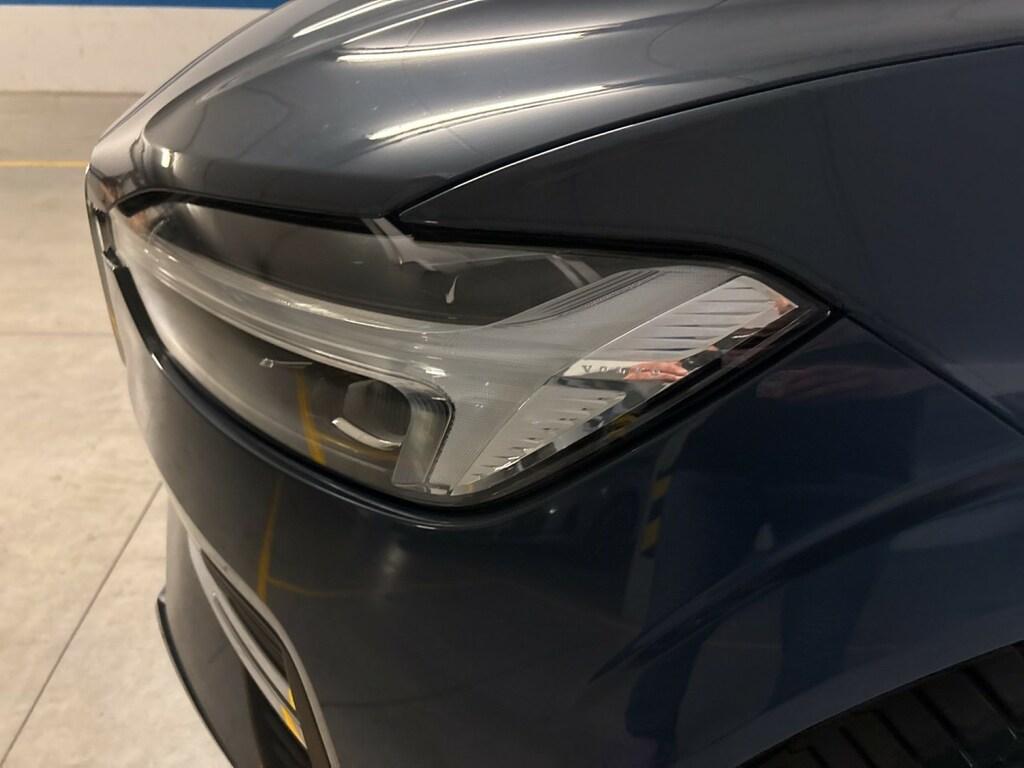 Volvo XC60 2.0 B4 Momentum Pro awd auto