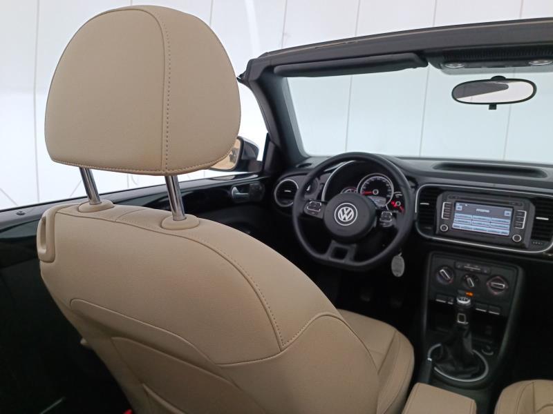 Volkswagen Maggiolino Cabrio 1.6 tdi Design 105cv