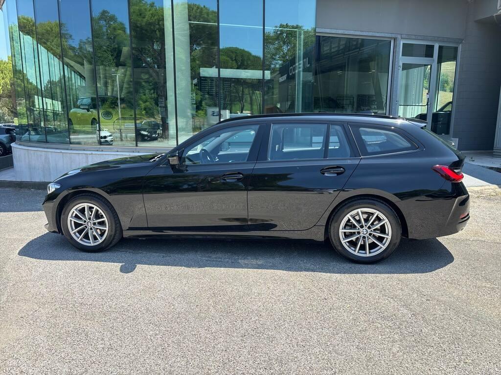 BMW Serie 3 318d Touring mhev 48V auto