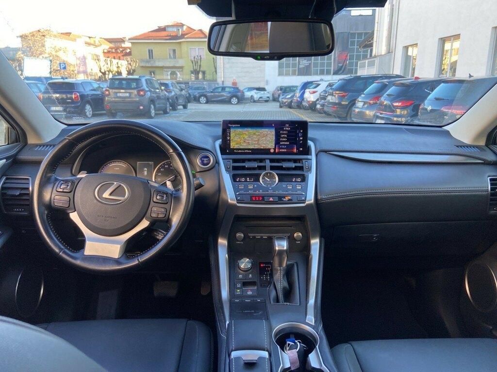 Lexus NX 300 h 2.5 Premium 4wd cvt