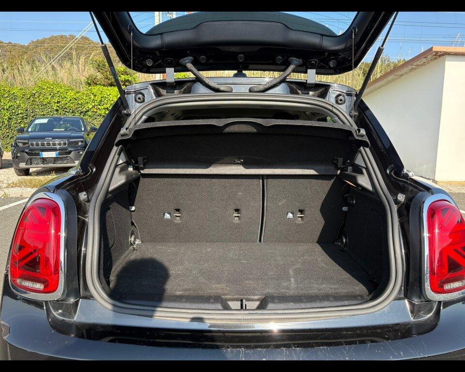 Mini Cooper 1.5 TwinPower Turbo Cooper Business DCT