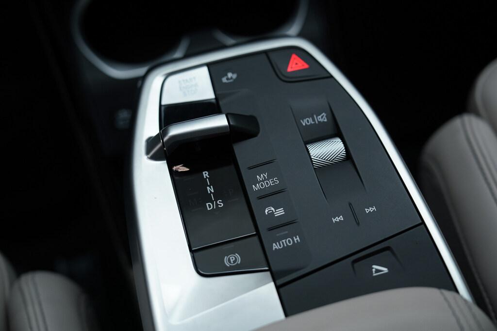 BMW X1 xdrive20d mhev 48V auto