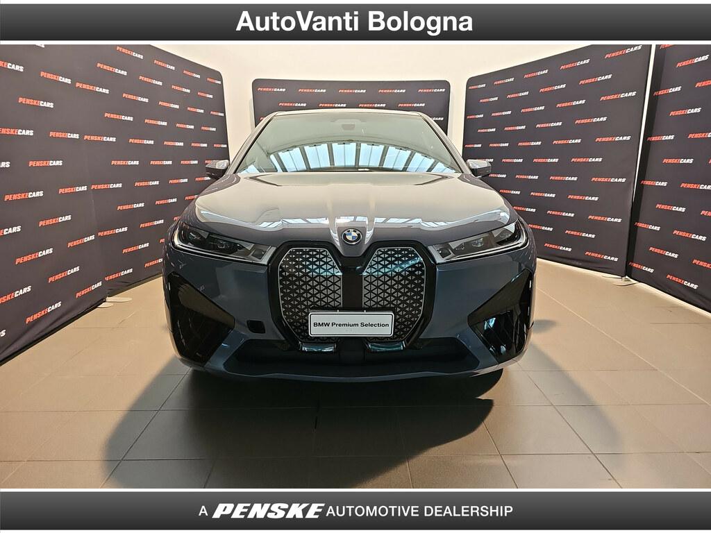 BMW iX xdrive50 pacchetto sportivo