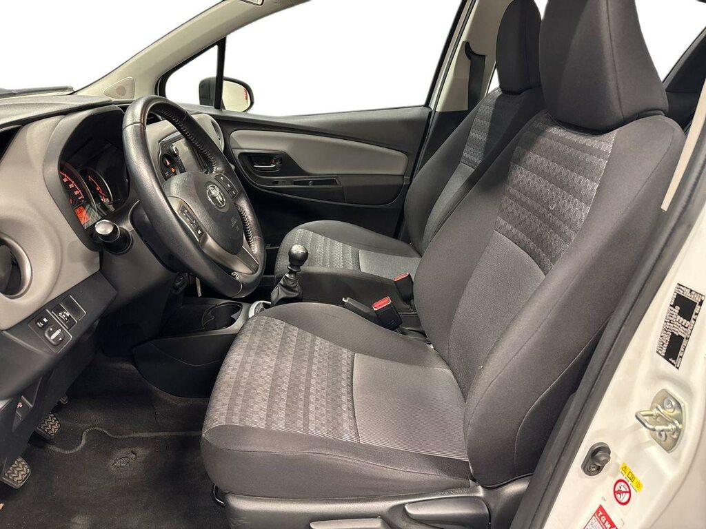 Toyota Yaris 1.4 d-4d Cool 5p E6