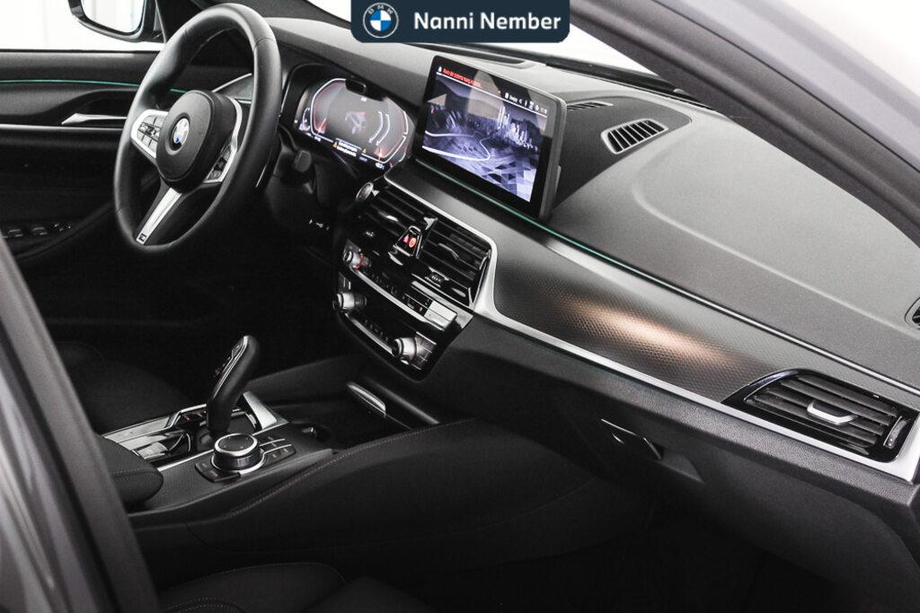 BMW Serie 5 530d Touring mhev 48V xdrive Msport auto
