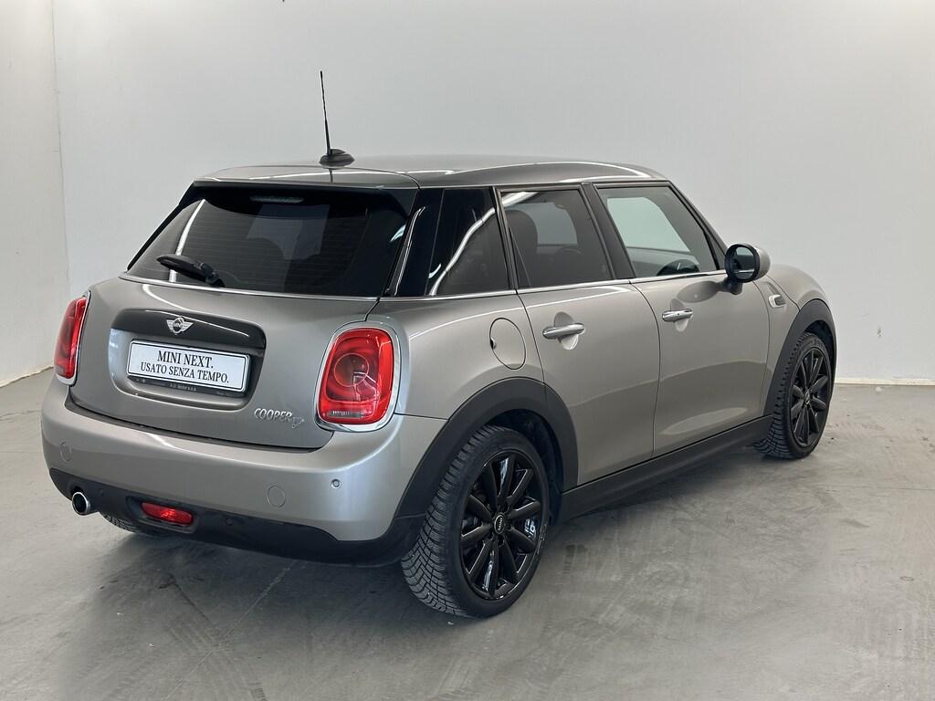 Mini Cooper D 1.5 D Cooper D Auto