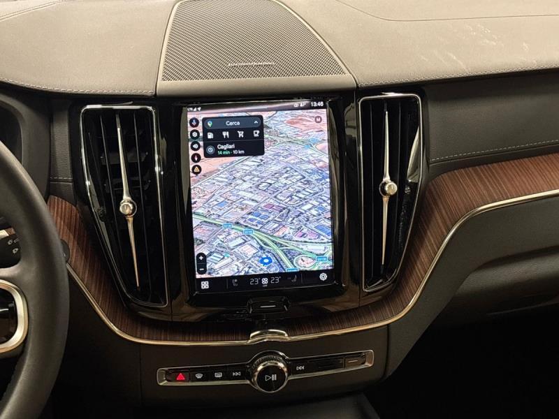 Volvo XC60 2.0 b4 Ultimate Dark awd auto