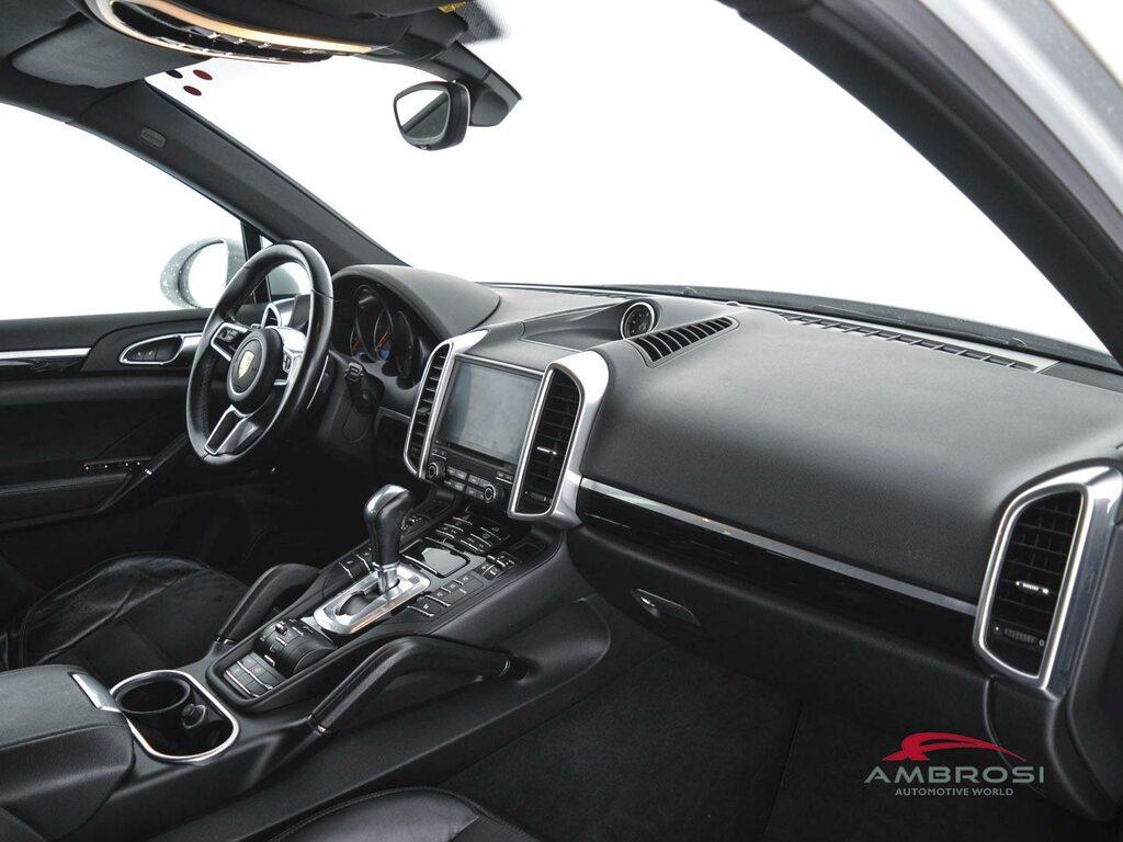 Porsche Cayenne 3.0 tiptronic