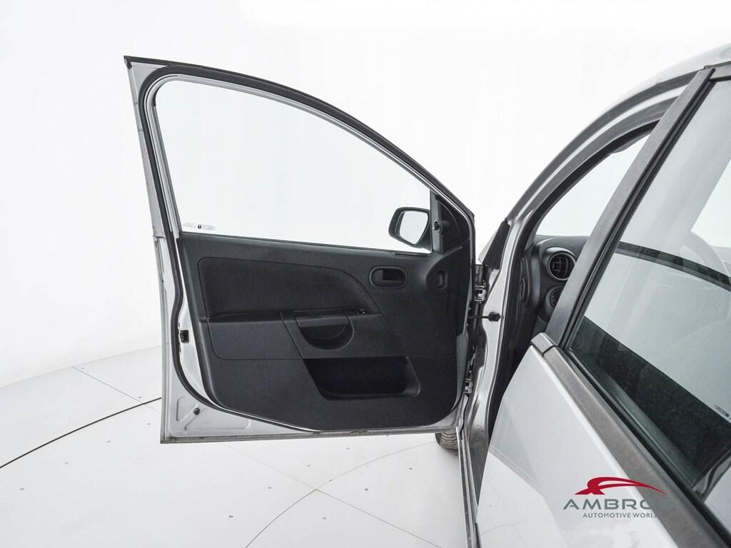 Ford Fiesta 1.4 tdci Ghia 5p