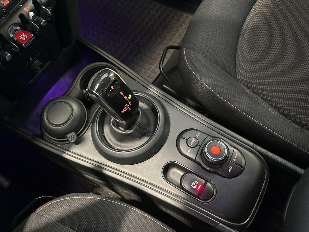 Mini Cooper D Countryman 2.0 TwinPower Turbo Cooper D Boost Steptronic