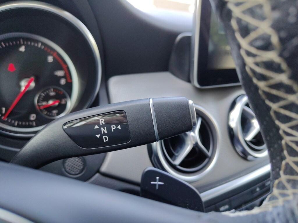 Mercedes GLA 180 d Sport auto