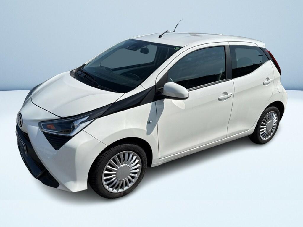 Toyota Aygo 5p 1.0 x-play 72cv