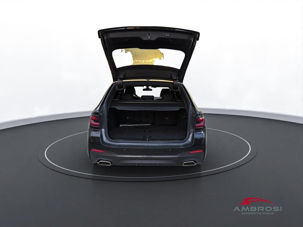 BMW Serie 5 520d Touring mhev 48V xdrive Msport auto