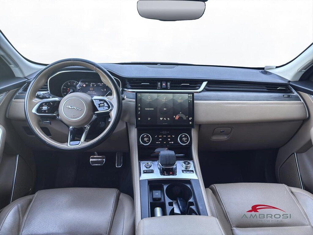Jaguar F-Pace 2.0 D163 R-Dynamic SE awd auto