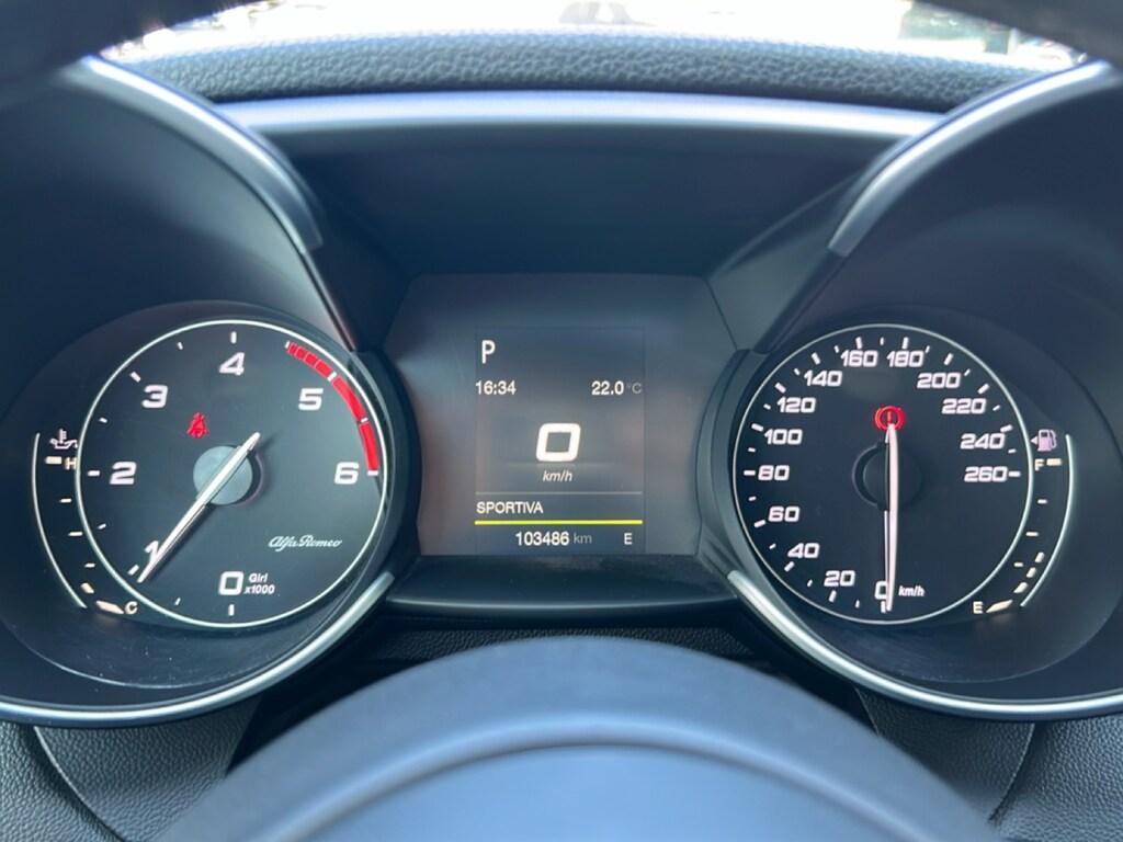 Alfa Romeo Giulia 2.2 t Super 150cv auto